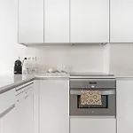 Charming 1-Bedroom Apartment In Central Madrid Stylish Retreat For 2, Alonso Martinez I