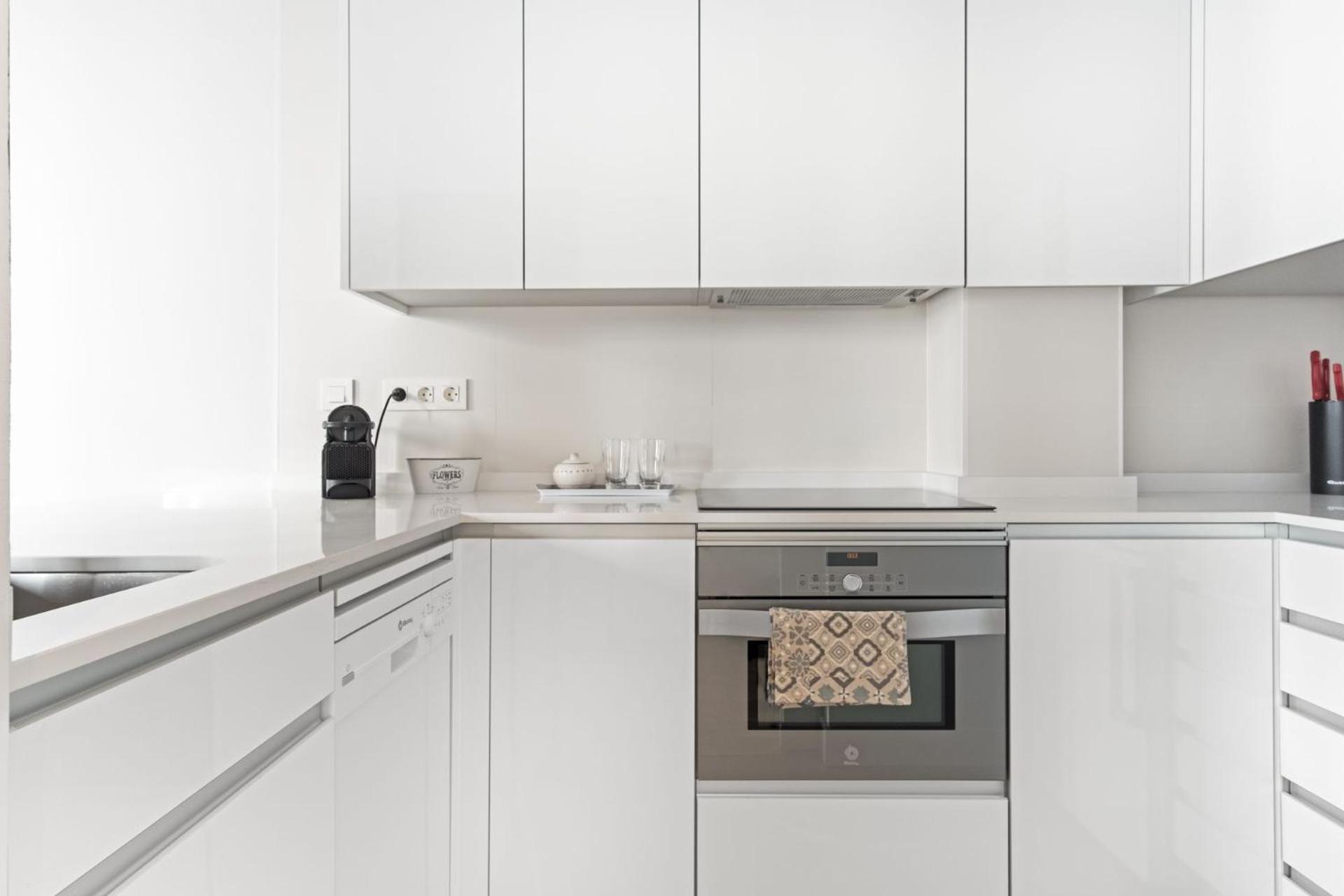 Charming 1-bedroom In Stylish Retreat For 2, Alonso Martinez I Appartement Madrid